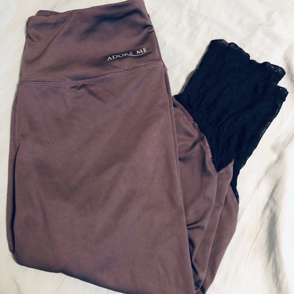 Adore Me cropped grey workout leggings with lace. - Picture 3 of 5